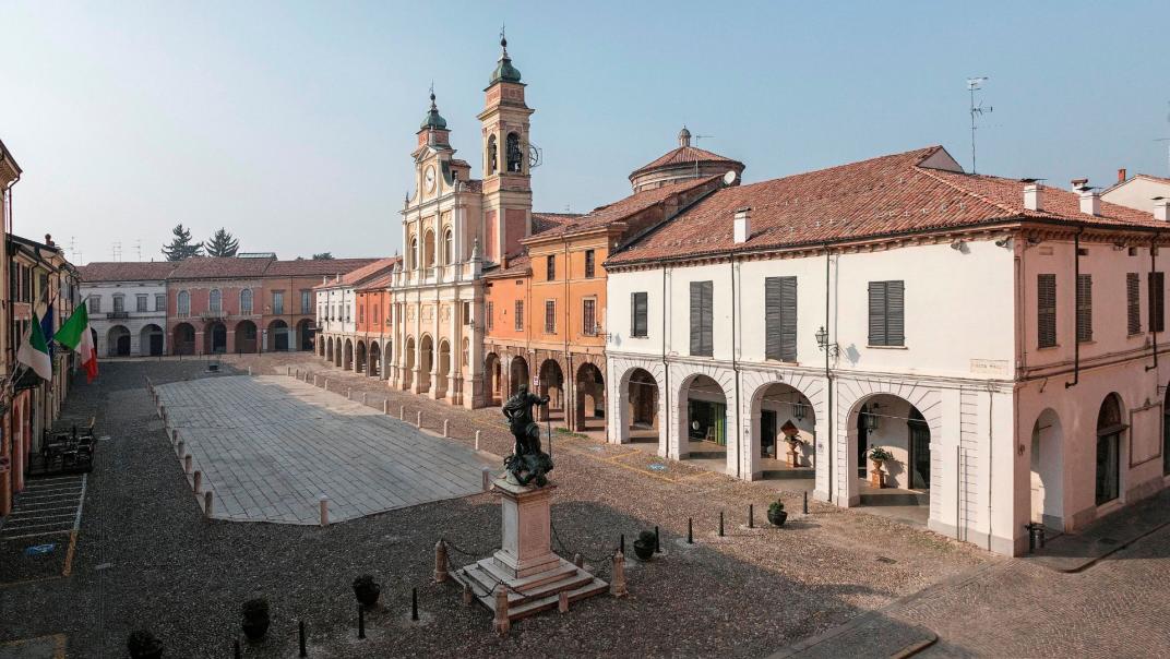 Piazza Mazzini a Guastalla